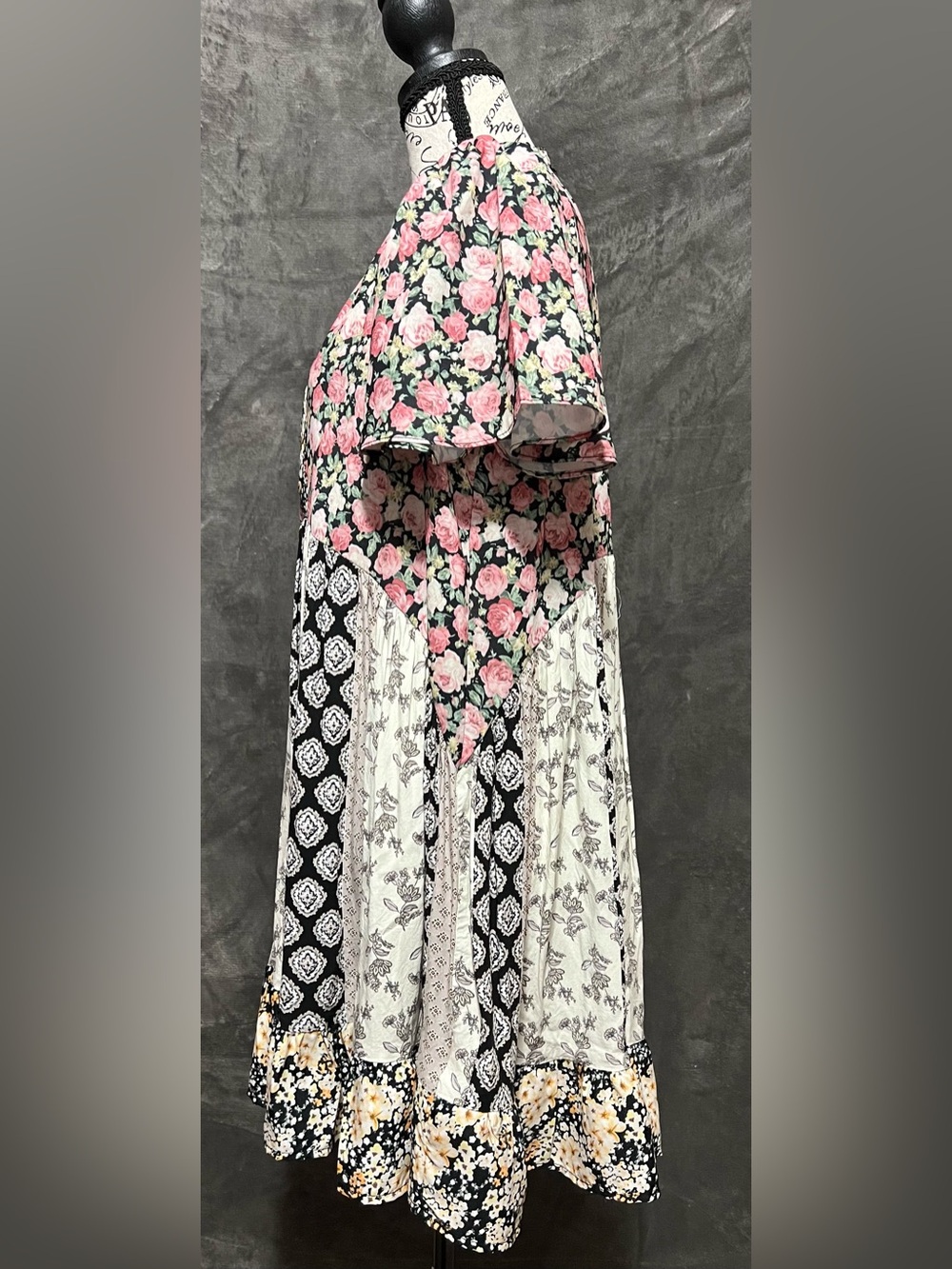 Umgee Pink Rose & Black Patchwork V-Neck Tunic - Picture 2 of 8